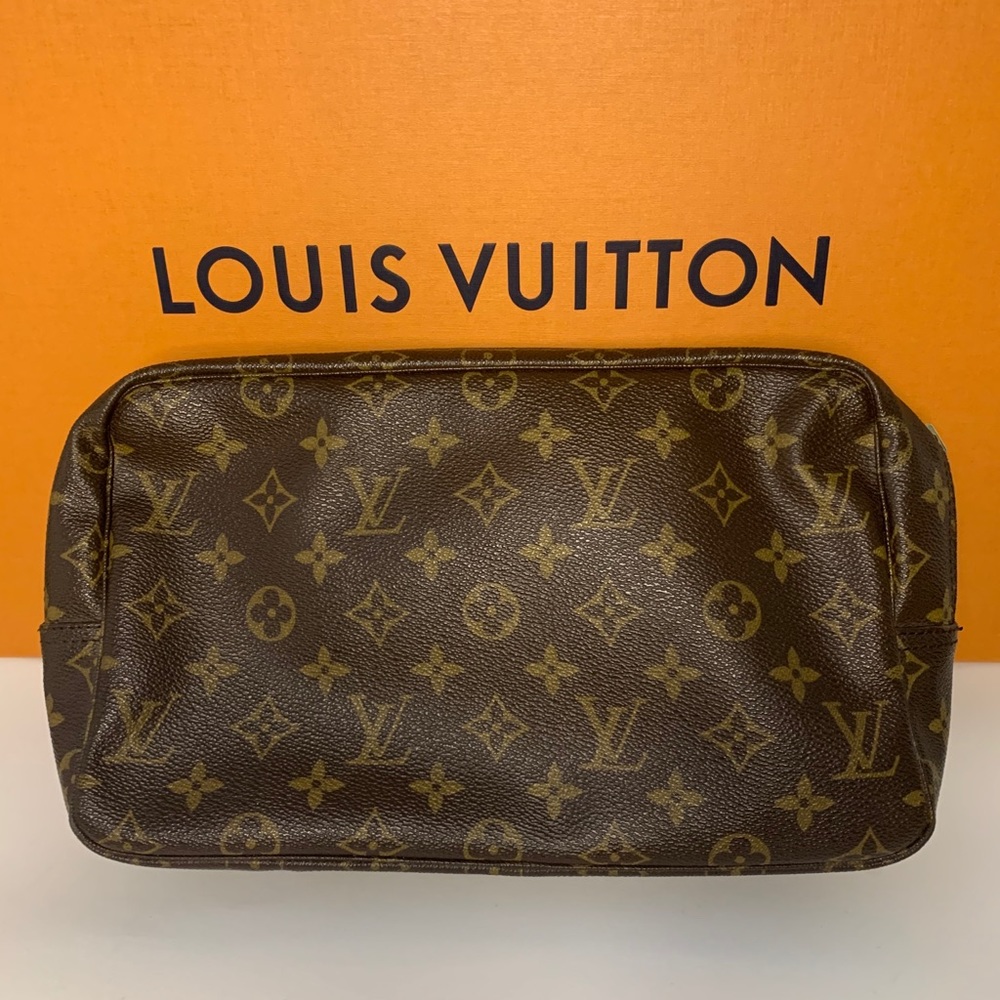 LOUIS VUITTON MONOGRAM Trousse 28 Makeup Bag Pouch